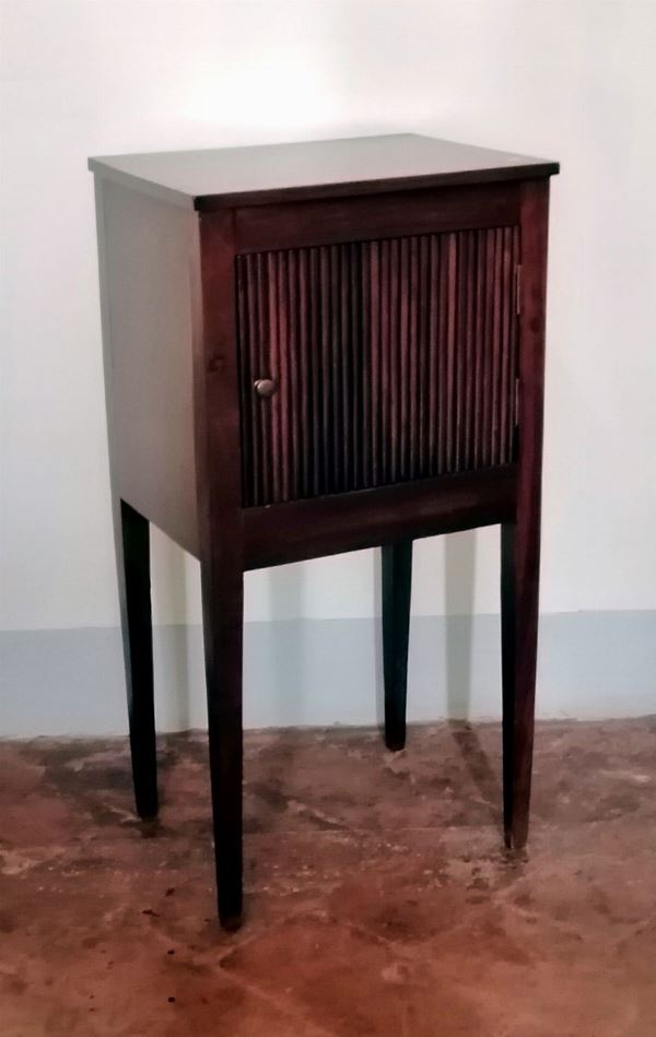 Comodino, Toscana, sec. XIX  - Asta ANTIQUARIATO: ARREDI MOBILI E OGGETTI D'ARTE - Poggio Bracciolini Casa d'Aste
