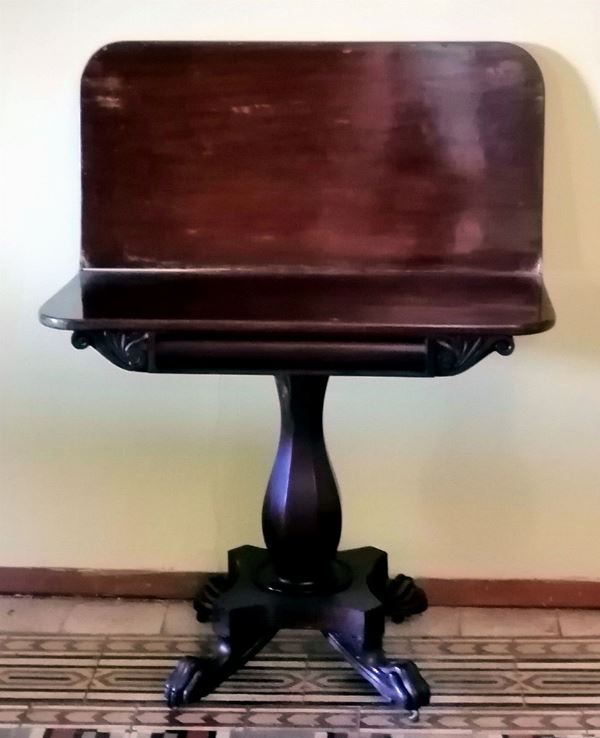 



Tavolo da gioco, Inghilterra, inizi sec. XX  - Asta Collectibles, Arredi antichi e Contemporanei e Gioielli - Poggio Bracciolini Casa d'Aste
