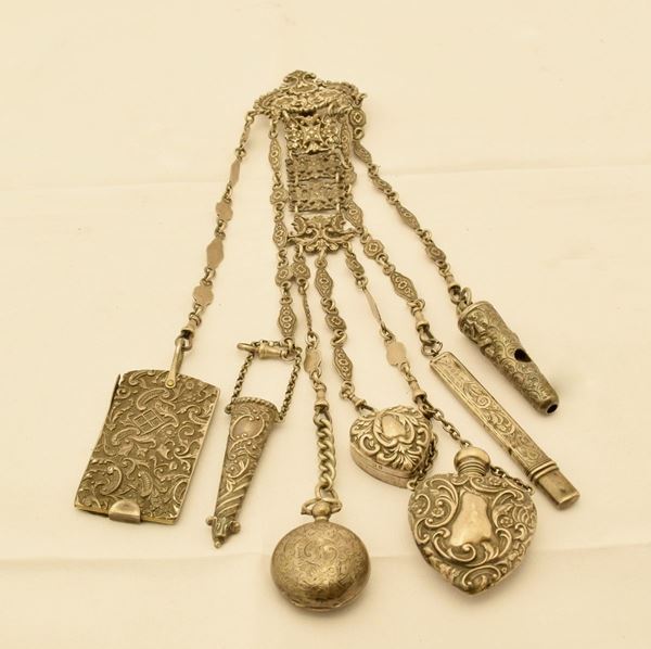 



NECESSAIRE , INGHILTERRA , SEC. XIX  - Asta ARREDI DA UNA VILLA FIORENTINA, GIOIELLI, ARGENTI E DIPINTI - Poggio Bracciolini Casa d'Aste