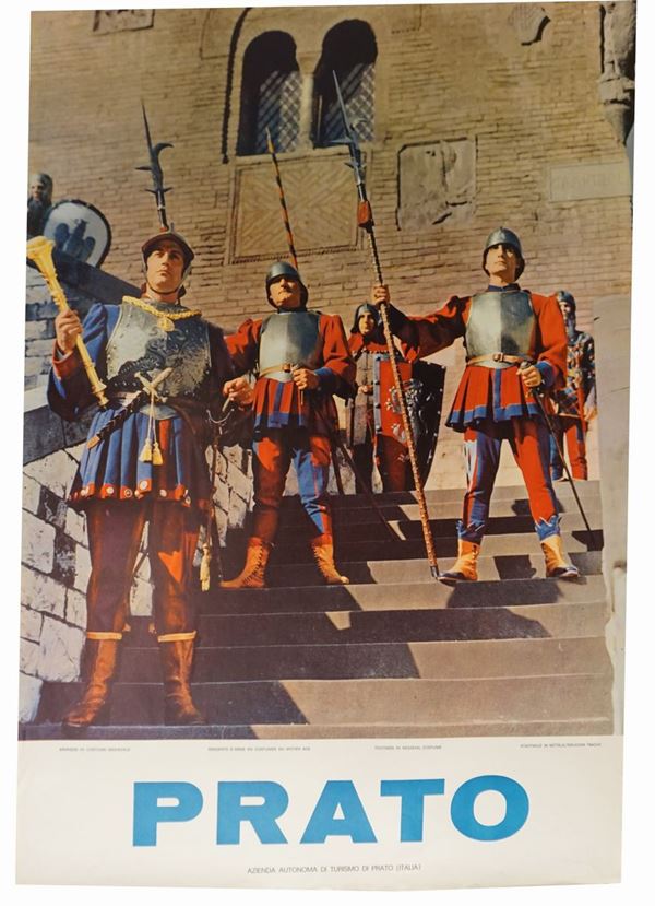 



Prato, Museo del Tessuto -Armigeri in costume medievale &ndash;Castello dell&rsquo;imperatore