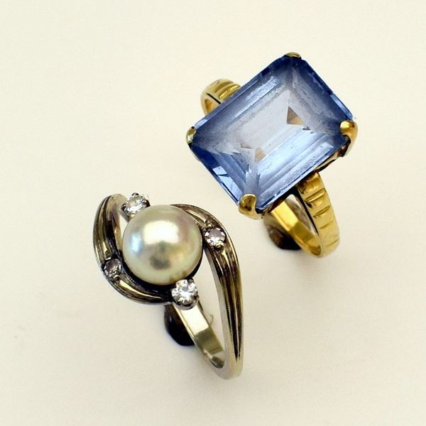 



ANELLO IN ORO BIANCO KT18 E PERLA