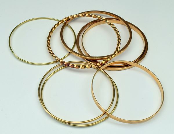 



OTTO BRACCIALI RIGIDI IN ORO GIALLO KT18
