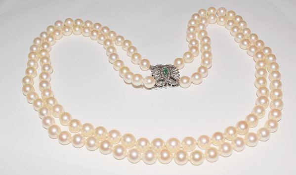 



COLLANA IN ORO 18KT E PERLE