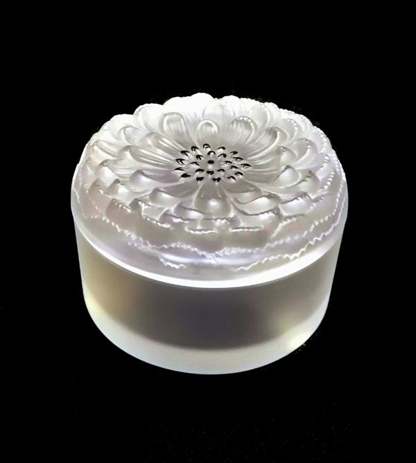 



Portaoggetti, manifattura Lalique  - Asta Collectibles, Arredi antichi e Contemporanei e Gioielli - Poggio Bracciolini Casa d'Aste
