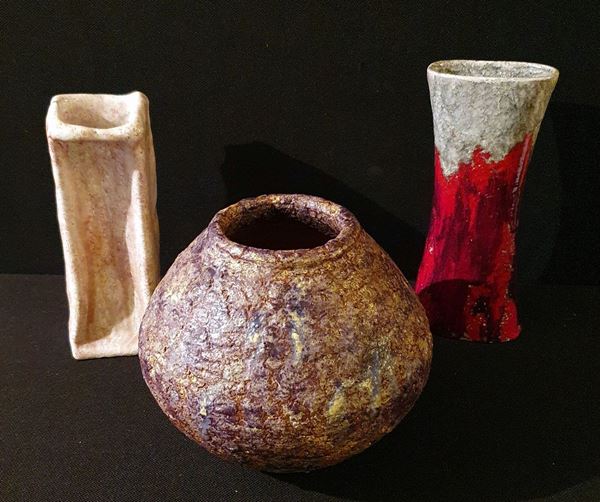 



Tre vasi, sec. XX  - Asta MOBILI, ARREDI E OGGETTI D'ARTE - Poggio Bracciolini Casa d'Aste