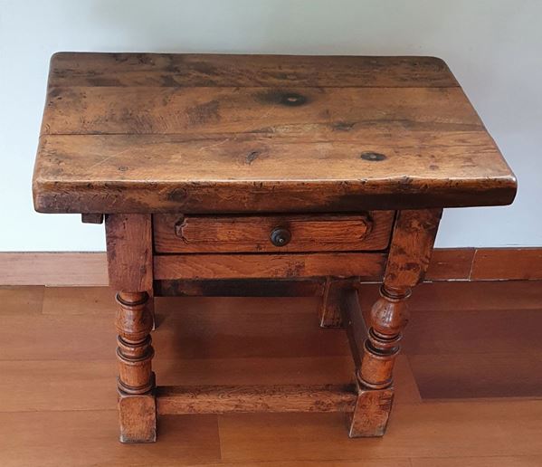 



Tavolino, in stile 600  - Asta Collectibles, Arredi antichi e Contemporanei e Gioielli - Poggio Bracciolini Casa d'Aste