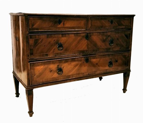 



Cassettone, fine sec. XVIII  - Asta Antiquariato e Sculture, Gioielli e Collezionismo - Poggio Bracciolini Casa d'Aste