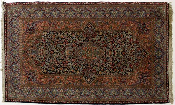 



Tappeto persiano Kirman, sec. XX  - Asta Antiquariato e Sculture, Gioielli e Collezionismo - Poggio Bracciolini Casa d'Aste