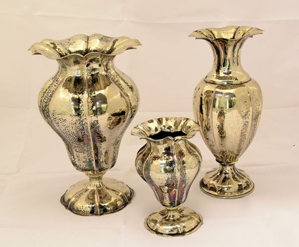 



TRE VASI SEC.XX  - Asta Collectibles, Arredi antichi e Contemporanei e Gioielli - Poggio Bracciolini Casa d'Aste