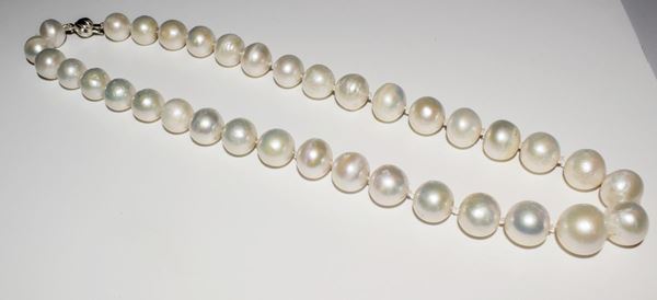



COLLANA GIROCOLLO DI PERLE