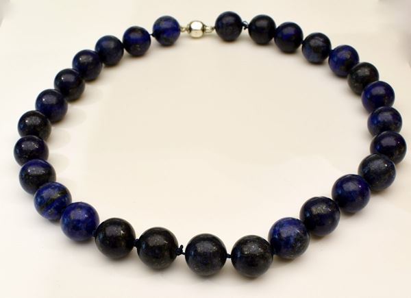 



COLLANA GIROCOLLO DI LAPISLAZZUOLO