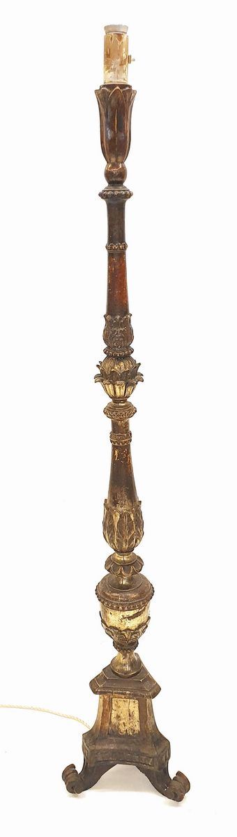 



Candelabro, sec. XIX