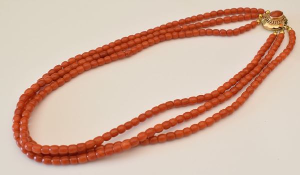 COLLANA GIROCOLLO IN ORO GIALLO A BASSO TITOLO E CORALLO