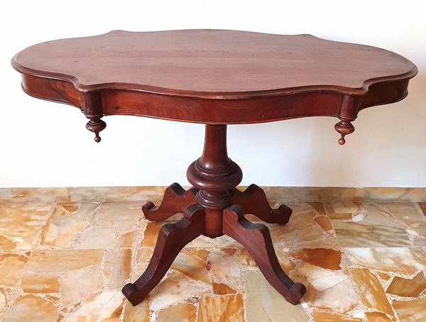Tavolino , inizi sec. XX   - Asta Collectibles, Arredi antichi e Contemporanei e Gioielli - Poggio Bracciolini Casa d'Aste