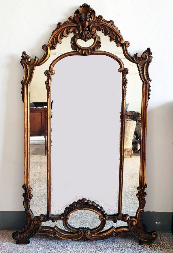 Specchiera, sec. XX  - Asta Collectibles, Arredi antichi e Contemporanei e Gioielli - Poggio Bracciolini Casa d'Aste