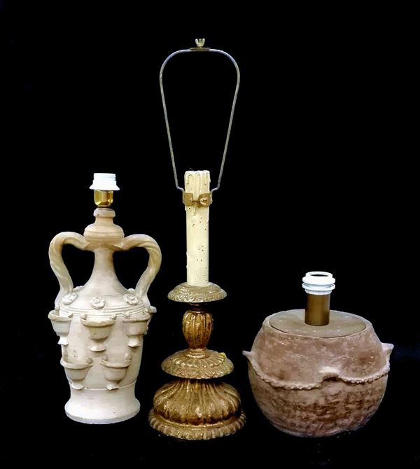 



Due vasi e un portacandele, sec. XIX  - Asta Collectibles, Arredi antichi e Contemporanei e Gioielli - Poggio Bracciolini Casa d'Aste