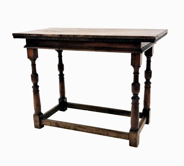 



Tavolino, in stile 700