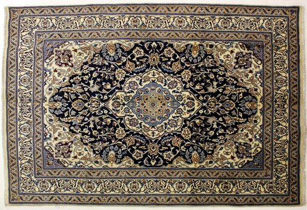



Tappeto persiano Nain, sec. XX  - Asta Antiquariato e Sculture, Gioielli e Collezionismo - Poggio Bracciolini Casa d'Aste