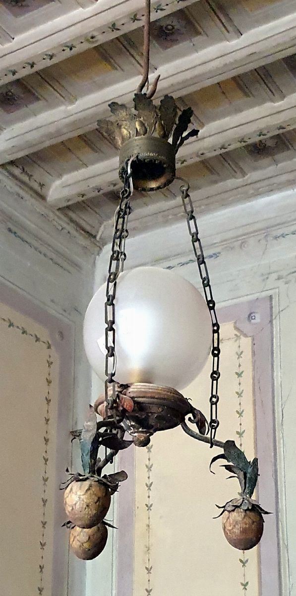 



Due lumiere, sec. XX