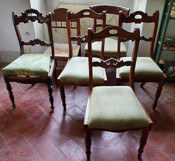 



Sei sedie, sec. XIX e XVIII  - Asta ARREDI DA UNA VILLA FIORENTINA, GIOIELLI, ARGENTI E DIPINTI - Poggio Bracciolini Casa d'Aste