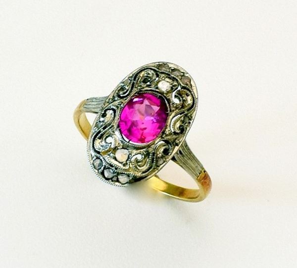 



ANELLO IN ORO GIALLO, ORO BIANCO , KT 18 , INIZI SEC. XX