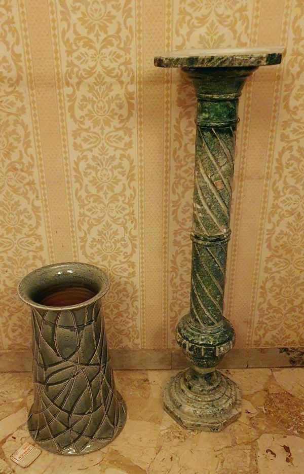 



Colonnina, in marmo verde
