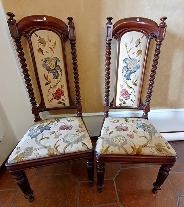 



Coppia di sedie, Inghilterra, sec. XX 