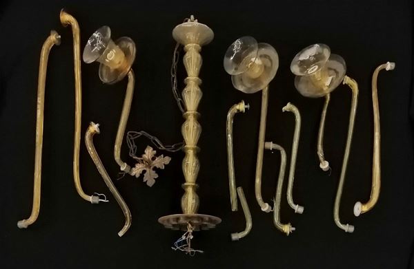 



Lumiera, sec. XX, in vetro di Murano nei toni dell&rsquo;ocra,