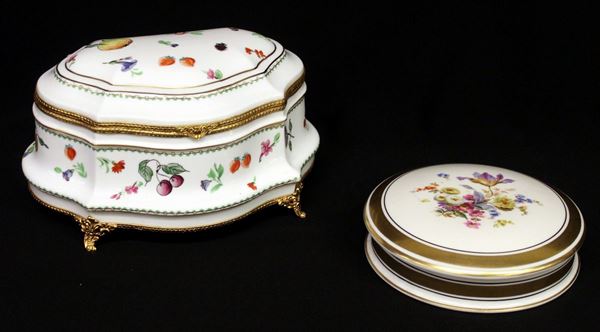 



Cofanetto, Francia, sec. XX   - Asta ARREDI DA UNA VILLA FIORENTINA, GIOIELLI, ARGENTI E DIPINTI - Poggio Bracciolini Casa d'Aste
