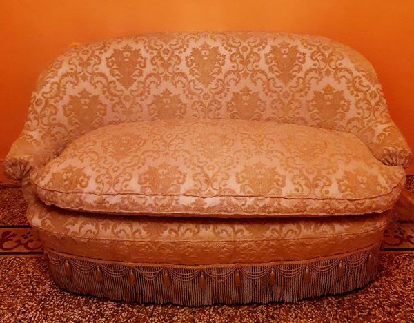 



Divanetto, sec. XX   - Asta Antiquariato e Sculture, Gioielli e Collezionismo - Poggio Bracciolini Casa d'Aste