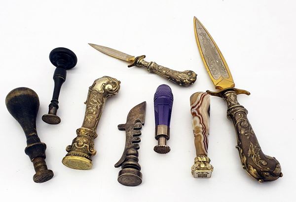 



Sei sigilli e due tagliacarte, inizi sec. XX  - Asta ANTIQUARIATO, COLLECTIBLES, GIOIELLI - Poggio Bracciolini Casa d'Aste