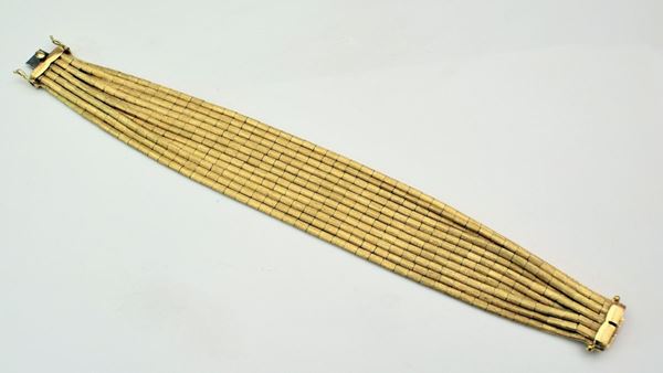 



BRACCIALE IN ORO KT18