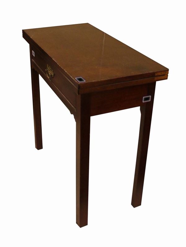 



Tavolino sec. XX ad uso di console 
