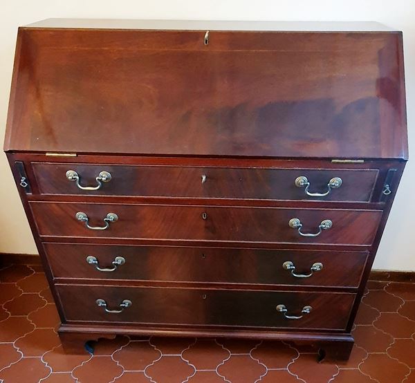 



Ribalta in stile '700  - Asta Antiquariato e Sculture, Gioielli e Collezionismo - Poggio Bracciolini Casa d'Aste