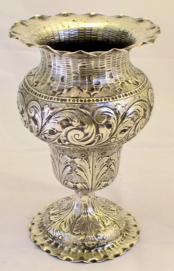 



VASO SEC. XX  - Asta OPERE E OGGETTI D'ARTE ANTICA E CONTEMPORANEA, GIOIELLI - Poggio Bracciolini Casa d'Aste