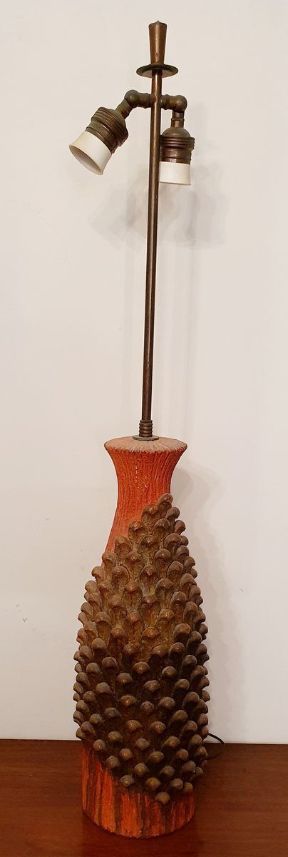 



Lume da tavolo, sec. XX  - Asta Antiquariato e Sculture, Gioielli e Collezionismo - Poggio Bracciolini Casa d'Aste