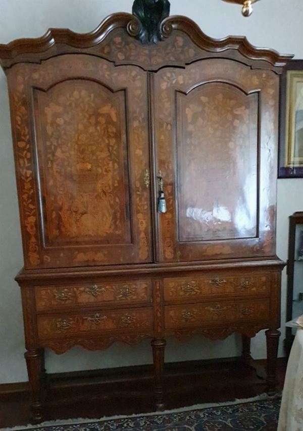 



Troumeau Olanda , sec. XIX  - Asta Antiquariato e Sculture, Gioielli e Collezionismo - Poggio Bracciolini Casa d'Aste