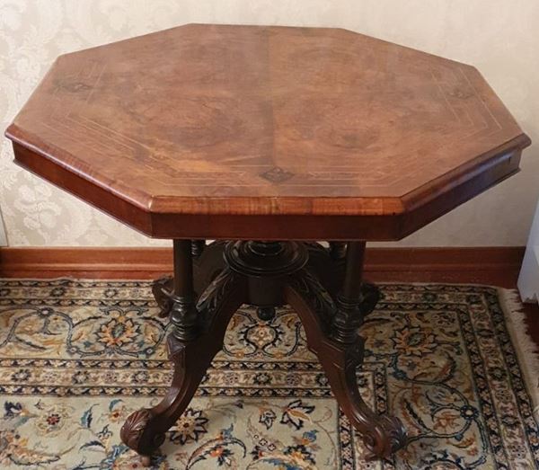 



Tavolino&nbsp; Francia sec. XX  - Asta OPERE E OGGETTI D'ARTE ANTICA E CONTEMPORANEA, GIOIELLI - Poggio Bracciolini Casa d'Aste