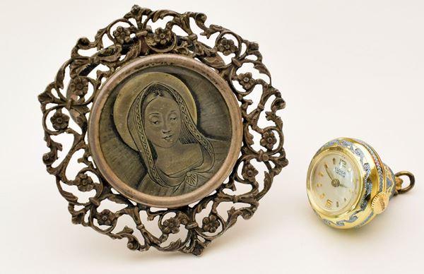 OROLOGIO PENDENTE ELOGA ,   - Asta OPERE E OGGETTI D'ARTE ANTICA E CONTEMPORANEA, GIOIELLI - Poggio Bracciolini Casa d'Aste