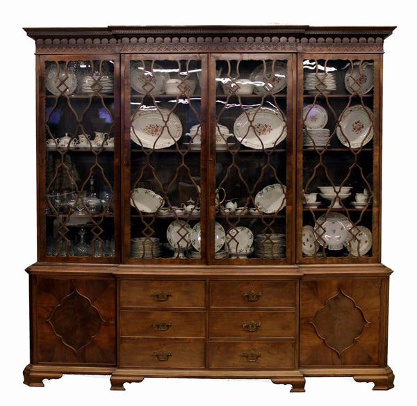 



Grande vetrina doppio corpo, sec. XX  - Asta OPERE E OGGETTI D'ARTE ANTICA E CONTEMPORANEA, GIOIELLI - Poggio Bracciolini Casa d'Aste