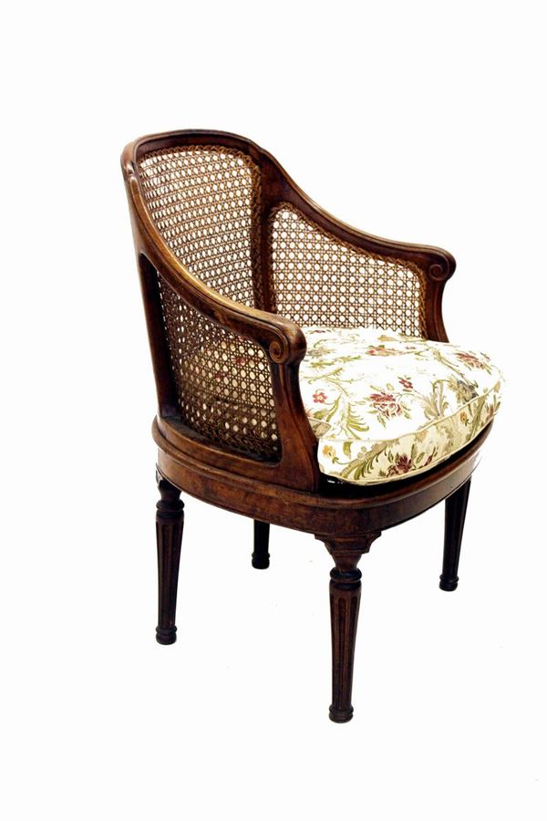 



Poltroncina a pozzetto, fine sec. XVIII  - Asta Antiquariato e Sculture, Gioielli e Collezionismo - Poggio Bracciolini Casa d'Aste