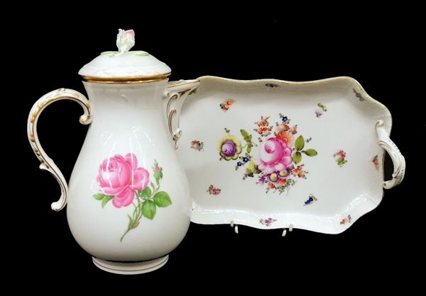 



Caffettiera e vassoietto, sec. XX   - Asta OPERE E OGGETTI D'ARTE ANTICA E CONTEMPORANEA, GIOIELLI - Poggio Bracciolini Casa d'Aste