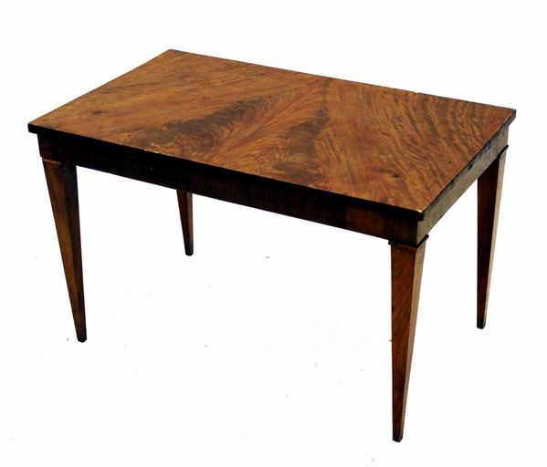 



Tavolino da fumo, in stile Luigi XVI  - Asta Antiquariato e Sculture, Gioielli e Collezionismo - Poggio Bracciolini Casa d'Aste