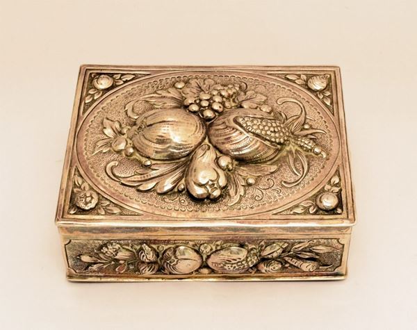 



SCATOLA , SEC. XX  - Asta Antiquariato e Sculture, Gioielli e Collezionismo - Poggio Bracciolini Casa d'Aste