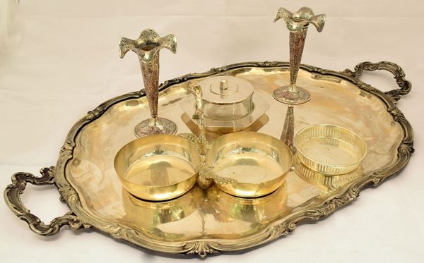 



VASSOIO SEC. XX  - Asta OPERE E OGGETTI D'ARTE ANTICA E CONTEMPORANEA, GIOIELLI - Poggio Bracciolini Casa d'Aste