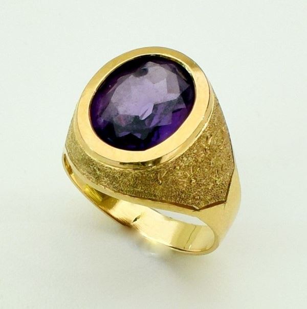 



ANELLO IN ORO GIALLO 18 KT&nbsp; E AMETISTA