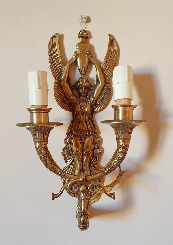 



Tre applique, sec. XX   - Asta OPERE E OGGETTI D'ARTE ANTICA E CONTEMPORANEA, GIOIELLI - Poggio Bracciolini Casa d'Aste