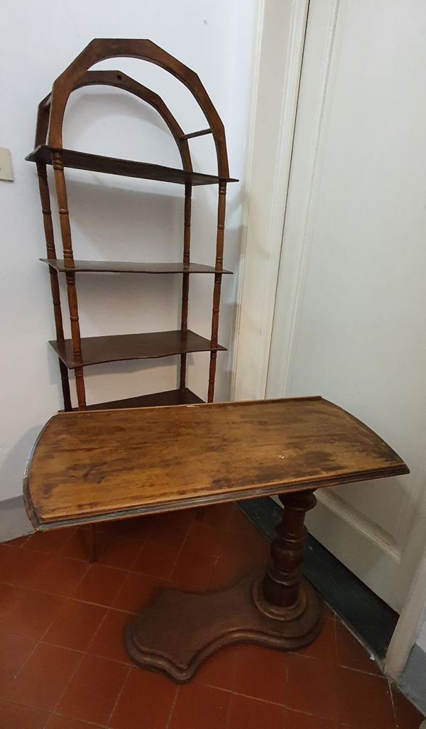 



Etagere, inizi sec. XX 