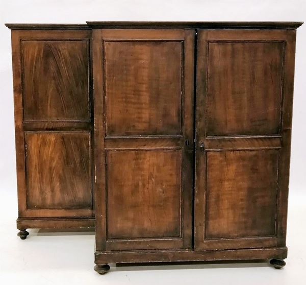 



Coppia di armadietti, inizi sec. XX   - Asta OPERE E OGGETTI D'ARTE ANTICA E CONTEMPORANEA, GIOIELLI - Poggio Bracciolini Casa d'Aste