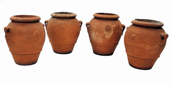 



Seri di quattro piccoli orci, sec. XX  - Asta OPERE E OGGETTI D'ARTE ANTICA E CONTEMPORANEA, GIOIELLI - Poggio Bracciolini Casa d'Aste